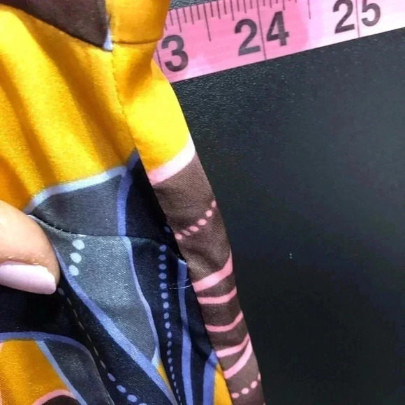 DR2 By Daniel Rainn Satin Tropical patten, Heat pocket,button up,collar - Picture 5 of 8